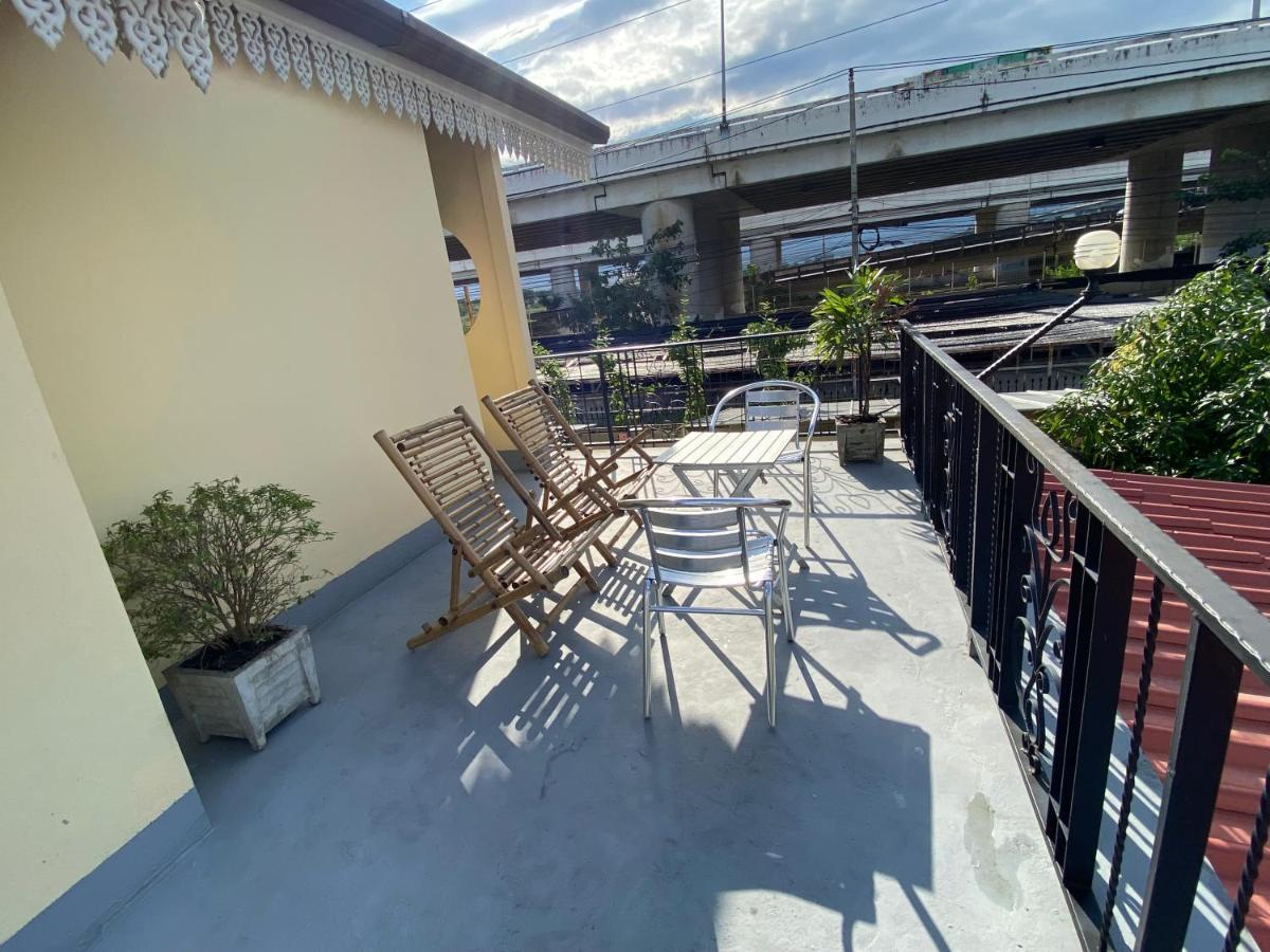 Airport One Station Hometel - Suvarnabhumi - Sha Extra Plus Bangkok Exterior photo